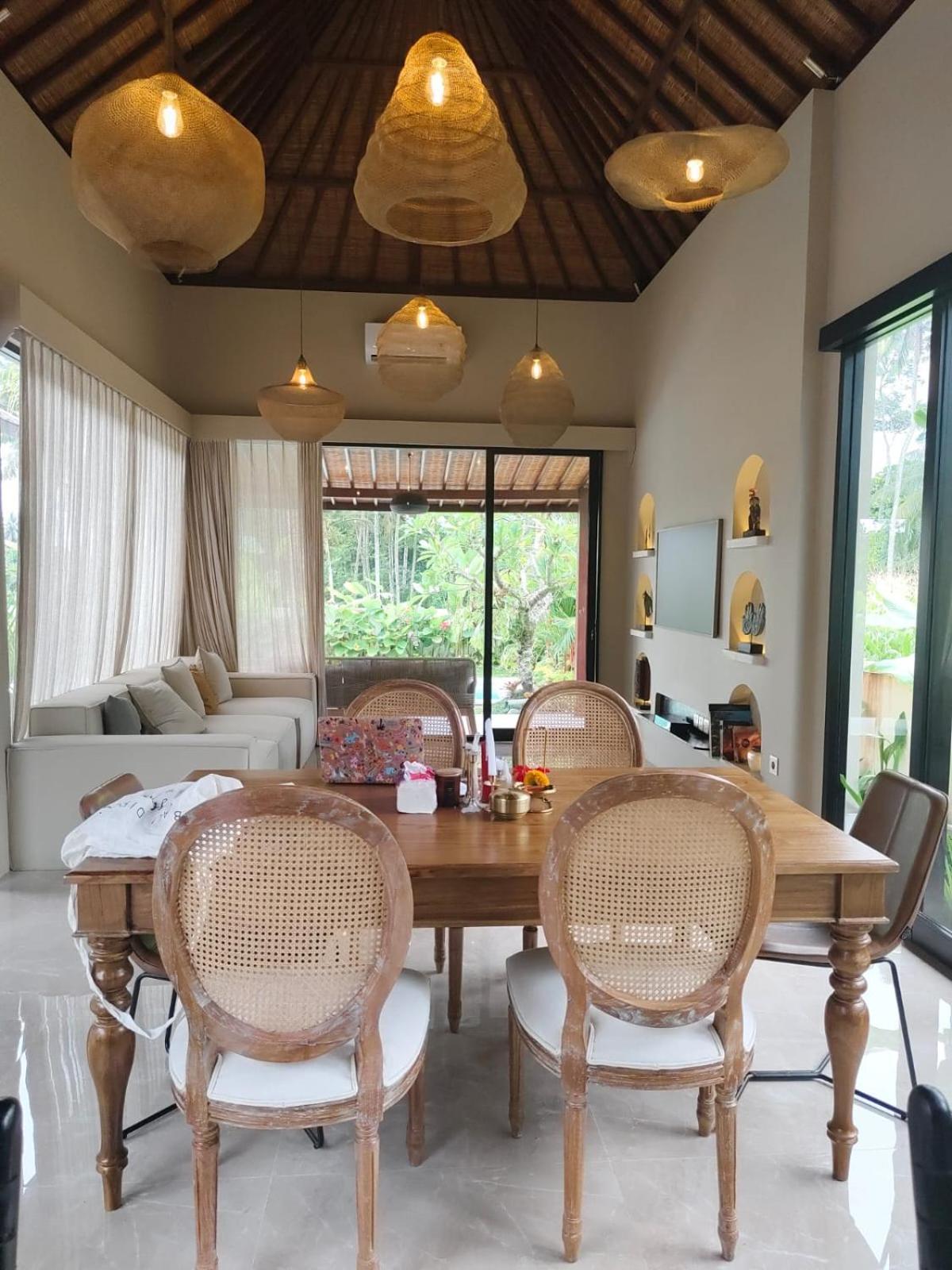 Adi Laxmi Villa Ubud Экстерьер фото