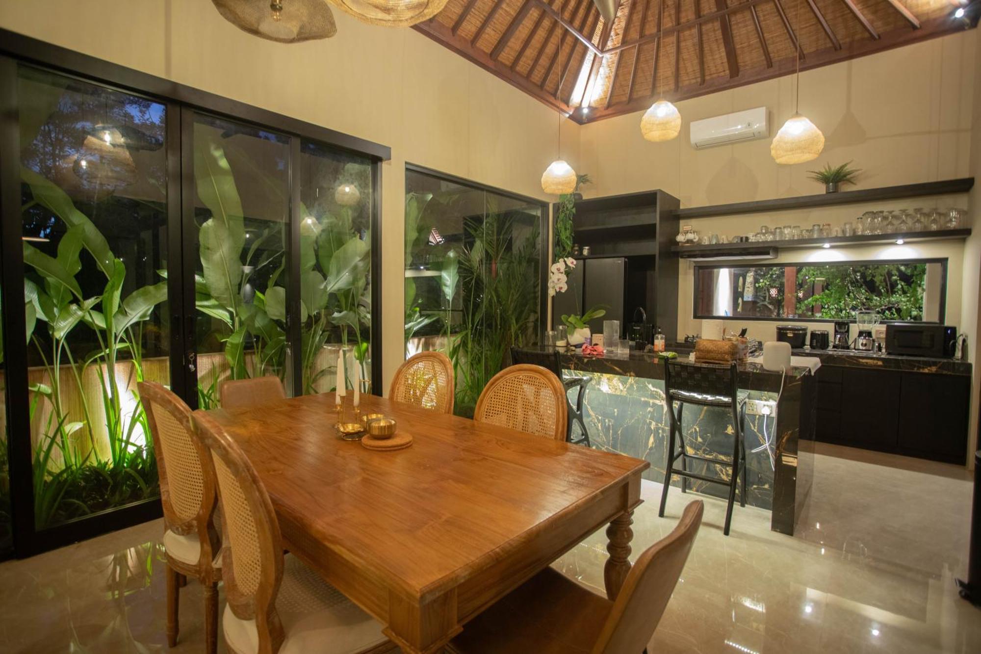 Adi Laxmi Villa Ubud Экстерьер фото